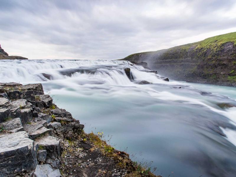 胶囊衣橱<br>yxepqio.cn 33件物品挑战